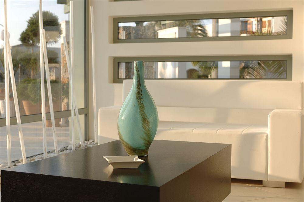 Angela Suites Boutique Hotel Szíszi Beltér fotó